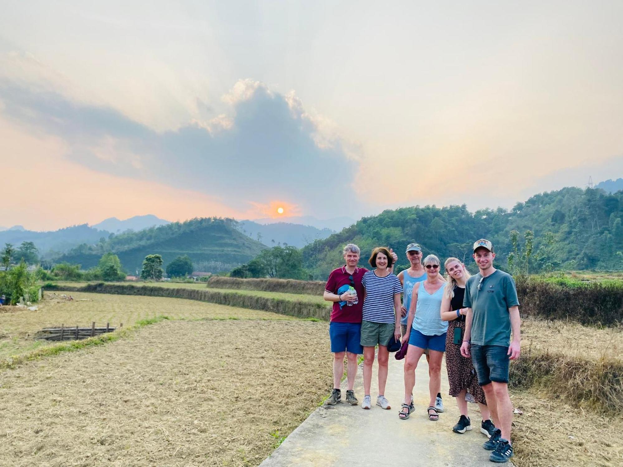 Ban Bang Ecolodge Tours & Motorbike Rental Ha Giang Exteriér fotografie