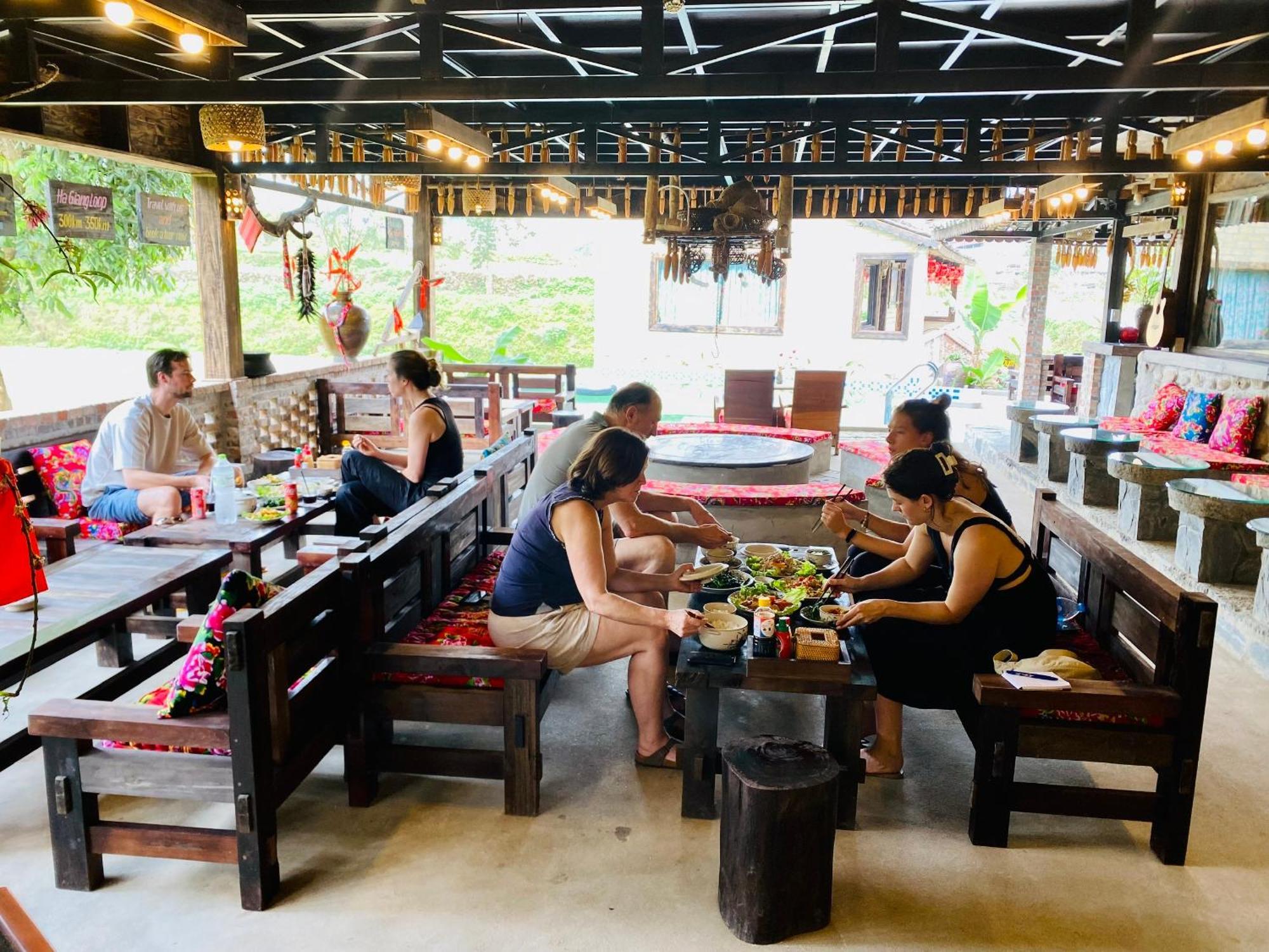 Ban Bang Ecolodge Tours & Motorbike Rental Ha Giang Exteriér fotografie