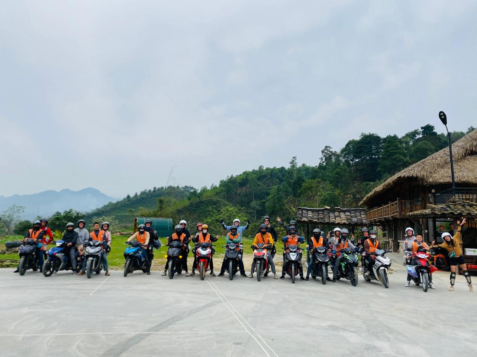 Ban Bang Ecolodge Tours & Motorbike Rental Ha Giang Exteriér fotografie